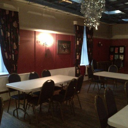 Crown Hotel Langholm Екстериор снимка