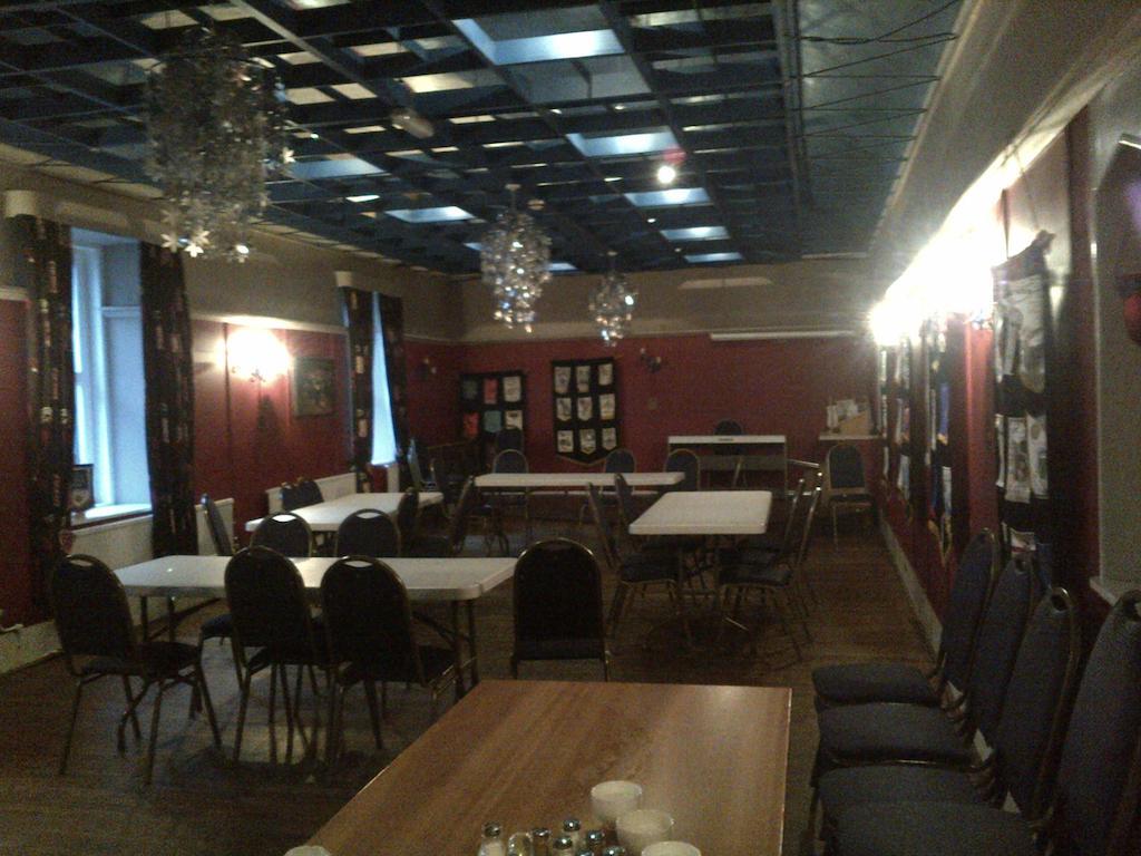 Crown Hotel Langholm Екстериор снимка