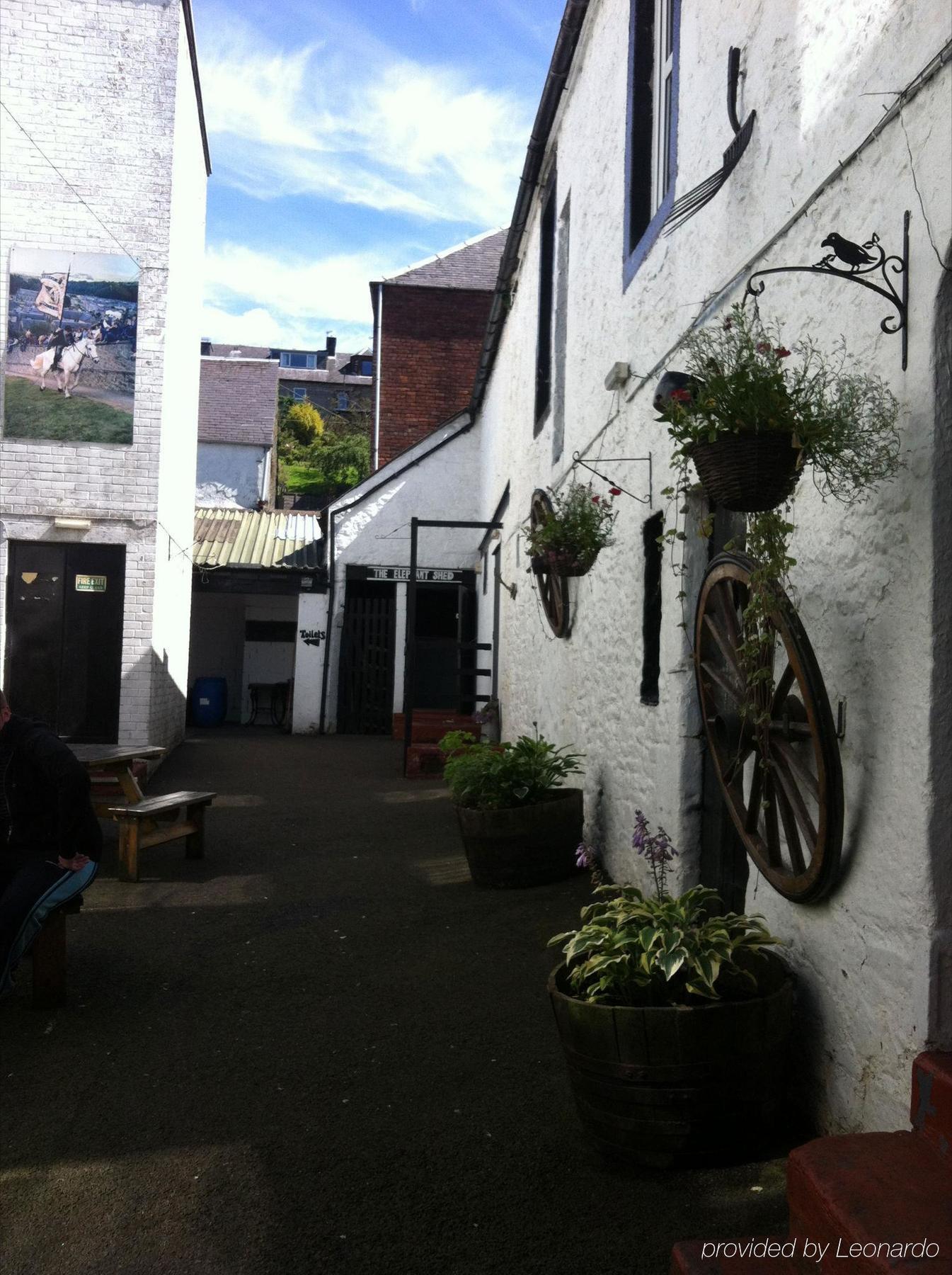 Crown Hotel Langholm Интериор снимка
